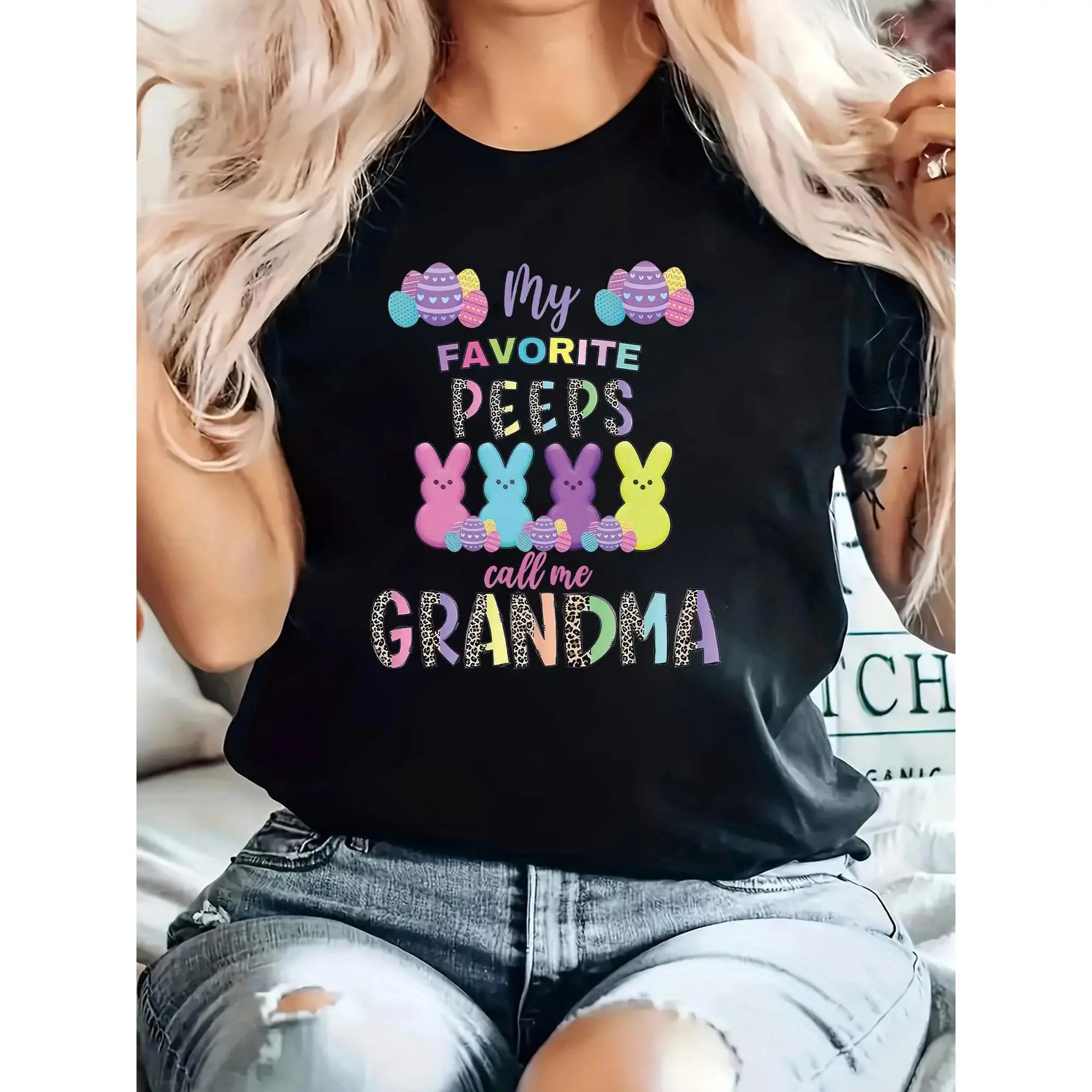 

Women's Casual T-ShirtShort Sleeve Crew Neck Tee, Soft Knit Fabric, Adorable Bunny & Easter Egg Design, Perfect for Spring