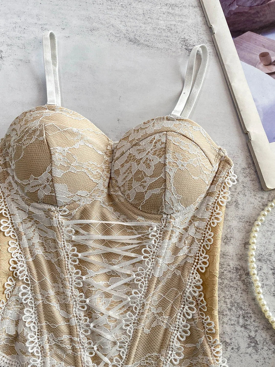 Sexy Lace Trim Strap Vest Top Women's Summer Fibone Support Slimming Chest Pad Tube Top European Sle Slim Fit V-ne Casu...