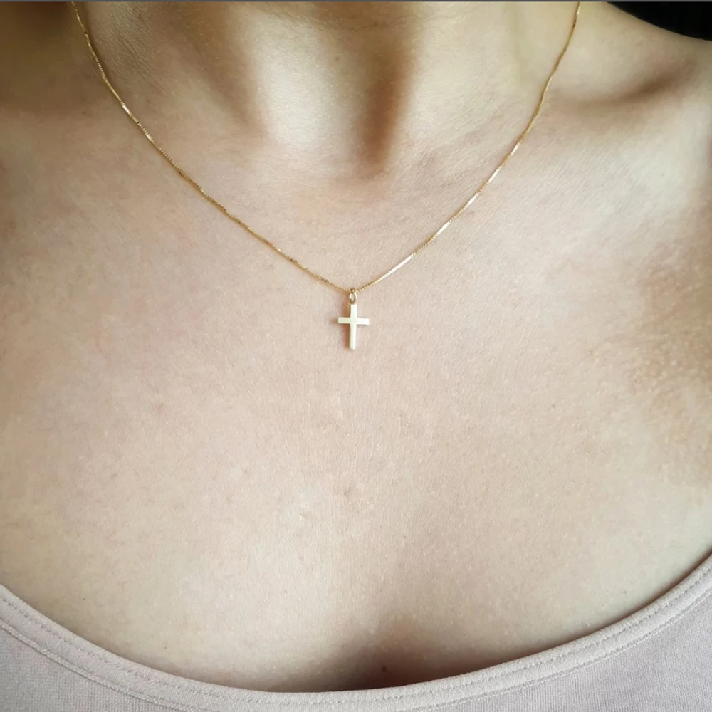 Cross chain pendant minimalist Christian necklace elegant yet casual pendant necklace box chain gift for her