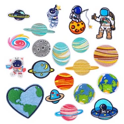 10szt Iron On Planet Astronaut Patches Iron On Cartoon Stickers DIY Jeans Pants Backpack Hats Badge Sewing Apparel Appliques