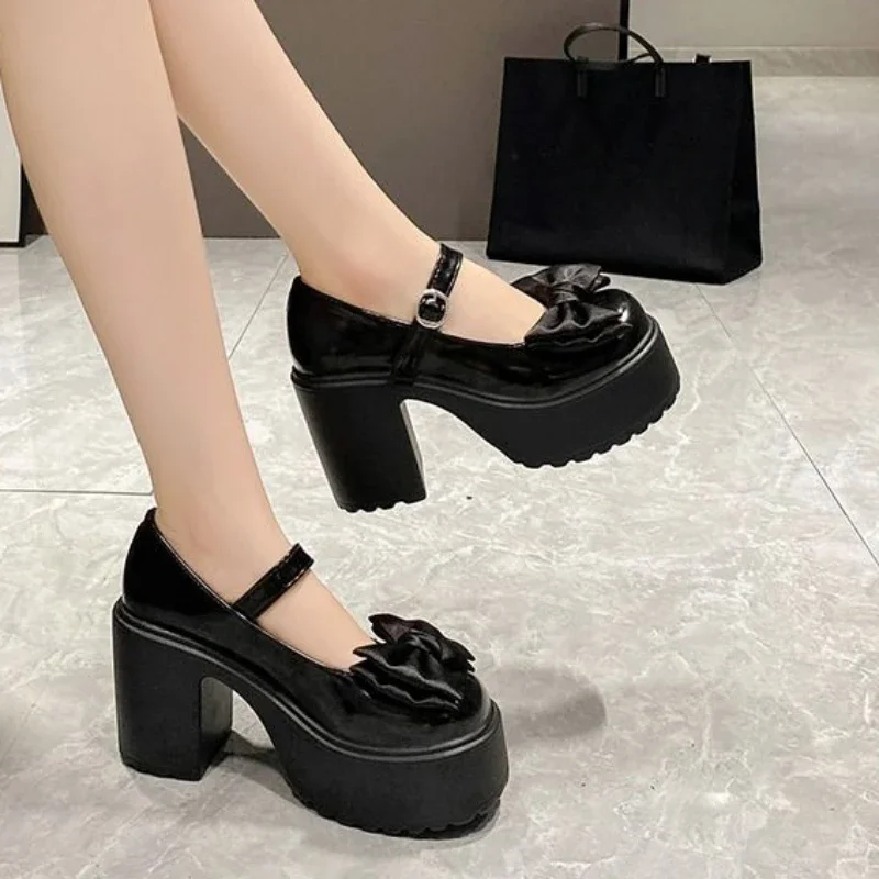Sommer Herbst Mode neue einfarbige Schleife Bankett elegante dicke Sohlen Schnalle runde Zehen verschleiß feste Damen High Heels