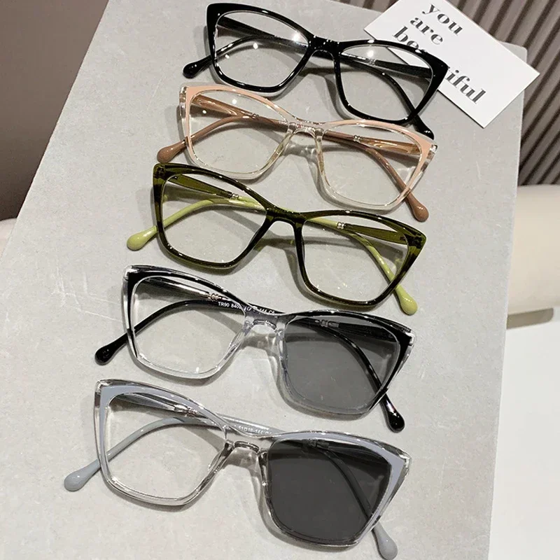 2025 Women Cat Eye Near Sight Eyeglasses Trendy Color Changing Myopia Eyeglasses Finished Prescription Photochromic Sunglasses