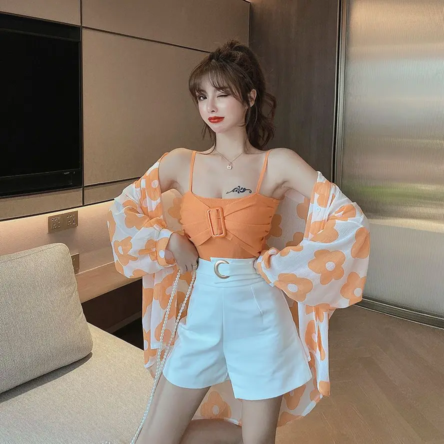 قميص واقي من الشمس مكون من ثلاث قطع شورت واسع الساق بحمالات مكونة من قطعتين بدلة صيفية عصرية جديدة