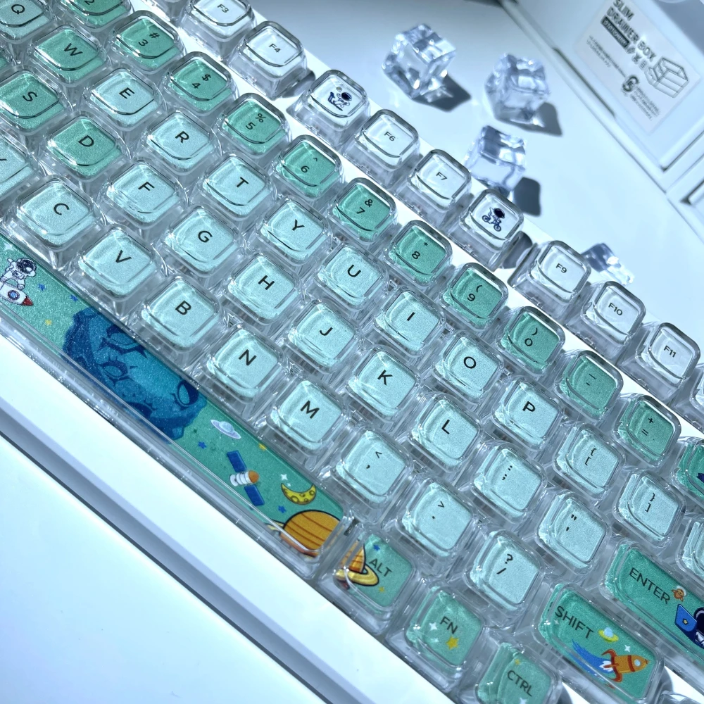 Future Era Green Transparent Crystal Keycap XDA Profile 122 Keys PC Material Cute Astronaut DIY Mechanical Keyboard Keycaps