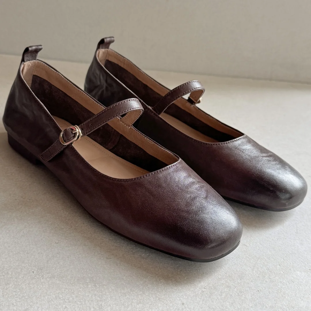 

Женские слипоны из коровьей кожи с металлической пряжкой, туфли Мэри Джейн на плоской подошве с квадратным носком, градиент цвета, повседневная мягкая удобная обувь в стиле ретро