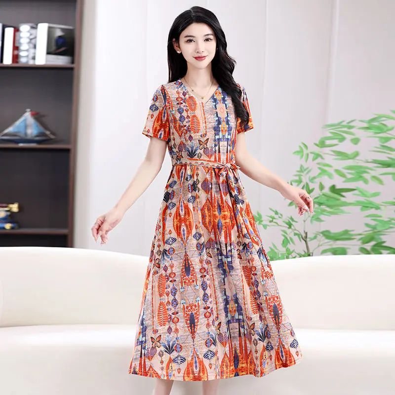 فستان طويل بأكمام قصيرة وتنورة فساتين سهرة لصيف 2025 فساتين طويلة رفيعة جديدة للنساء فستان زهري أنيق