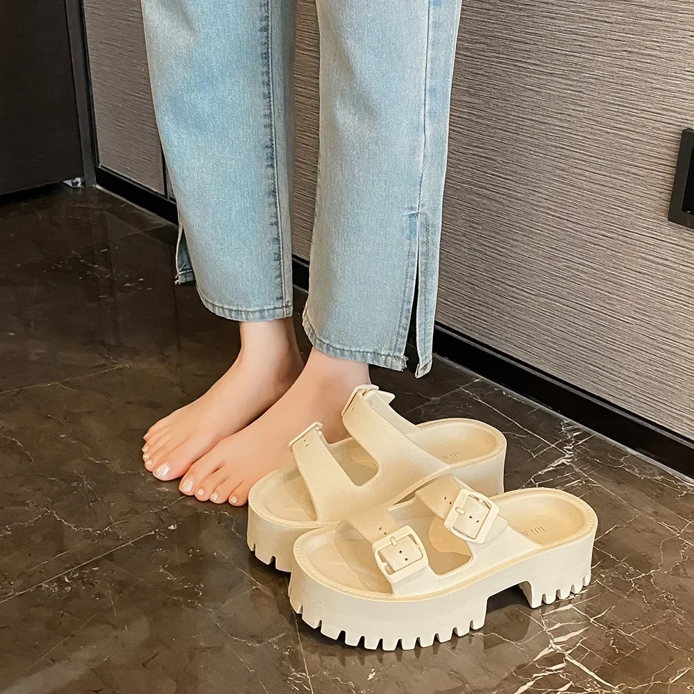 

European American ins double-strap flat fashion Internet celebrity sandals casual slippers Slippers women's new wear thick-soled