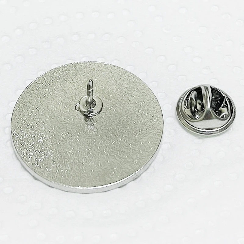 الحيوان التحرير المينا دبوس شارة معدنية دبابيس مجوهرات على ظهره اكسسوارات الهدايا