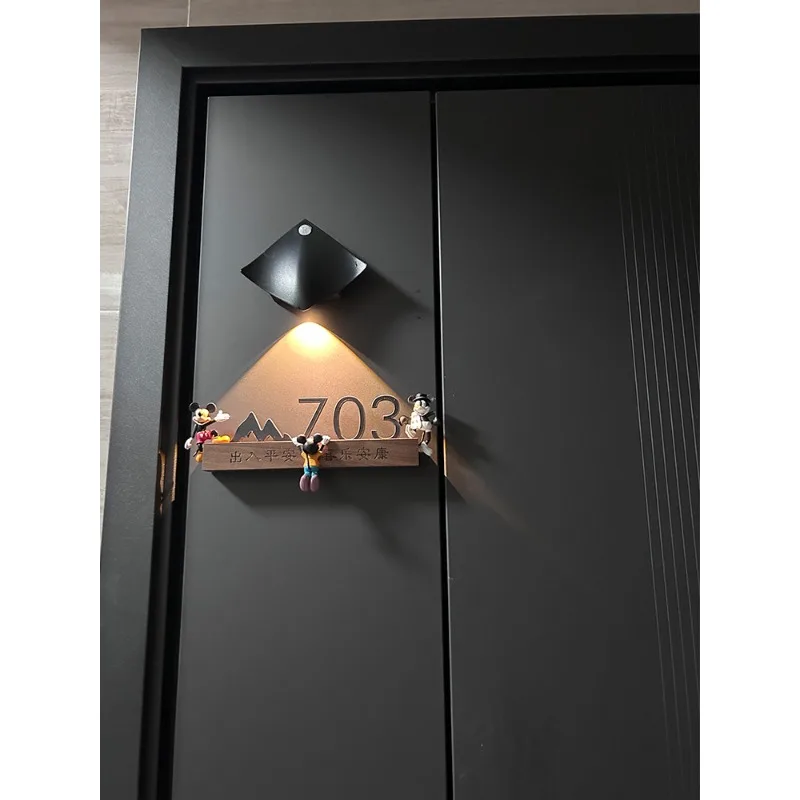 hotel villa door decoration luminous room number door number custom acrylic self-adhesive Internet celebrity sensor light