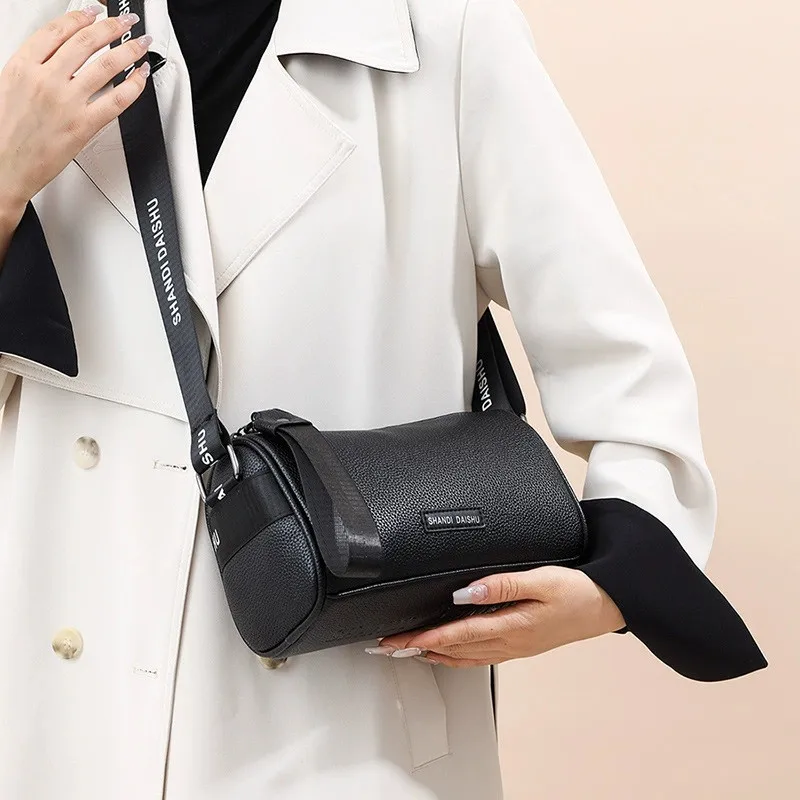 Women'S Crossbody Bag, Water-Resistant Soft Leather Pillow-Shaped Shoulder Bag with Adjustable Strap,Zipper Closure Armpit Bag