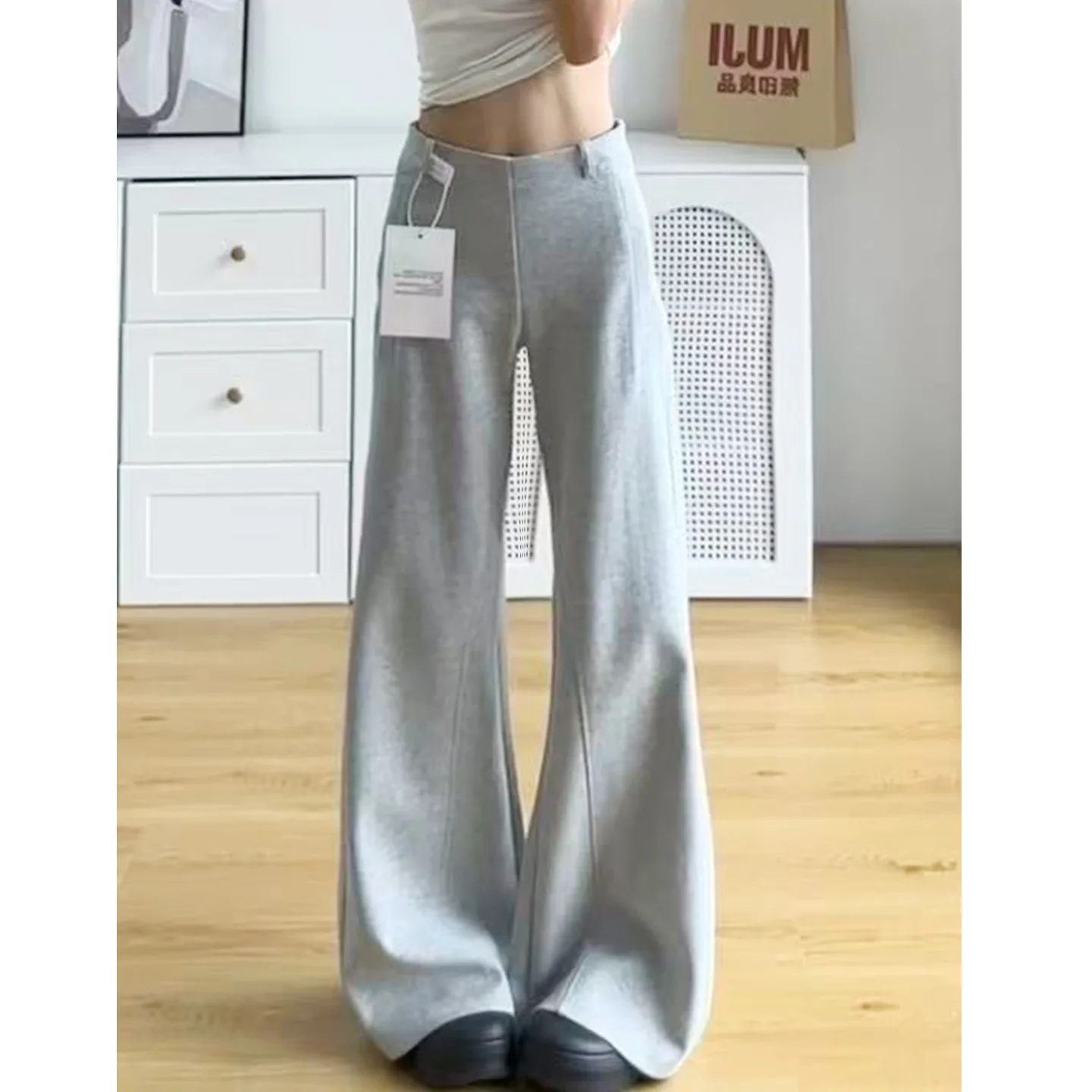 American gray micro flared women's 2026 spring new slimming sports casual pants with a hanging feeling and wide leg flared pants