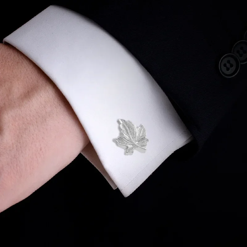 French Maple Leaves Cufflinks Fashion Men\'s Business Banquet Suit Shirt Cuffs Buttons Luxury Wedding Cuff Links Gifts 2024 Trend