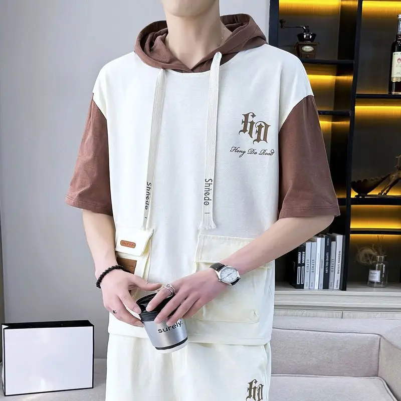 Hooded short sleeved T-shirt for men's summer new loose half sleeved top, paired with half sleeved shorts for men