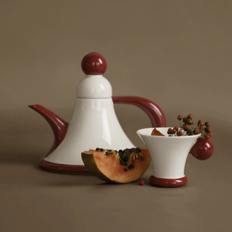 Cream colored color blocking French antique style tea pot and cup set for home use with high aesthetic value and exquisite