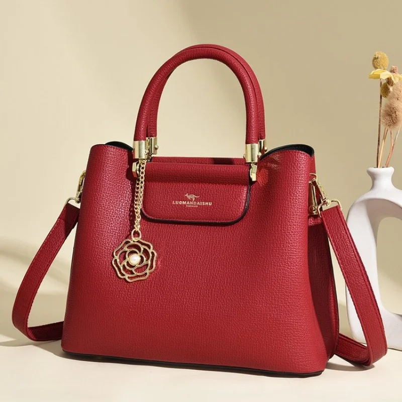 Luxury Ladies Crossbody-Bag Made Of Leather Boasting High-End Quality And Paris Vintage Trendy Style​