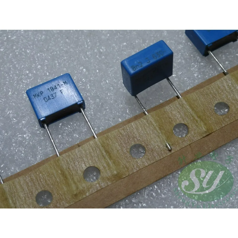 

20PCS MKP1841 0.0082uf/630V 8.2nf 8200pf 822 Brand New 10mm Film Capacitor