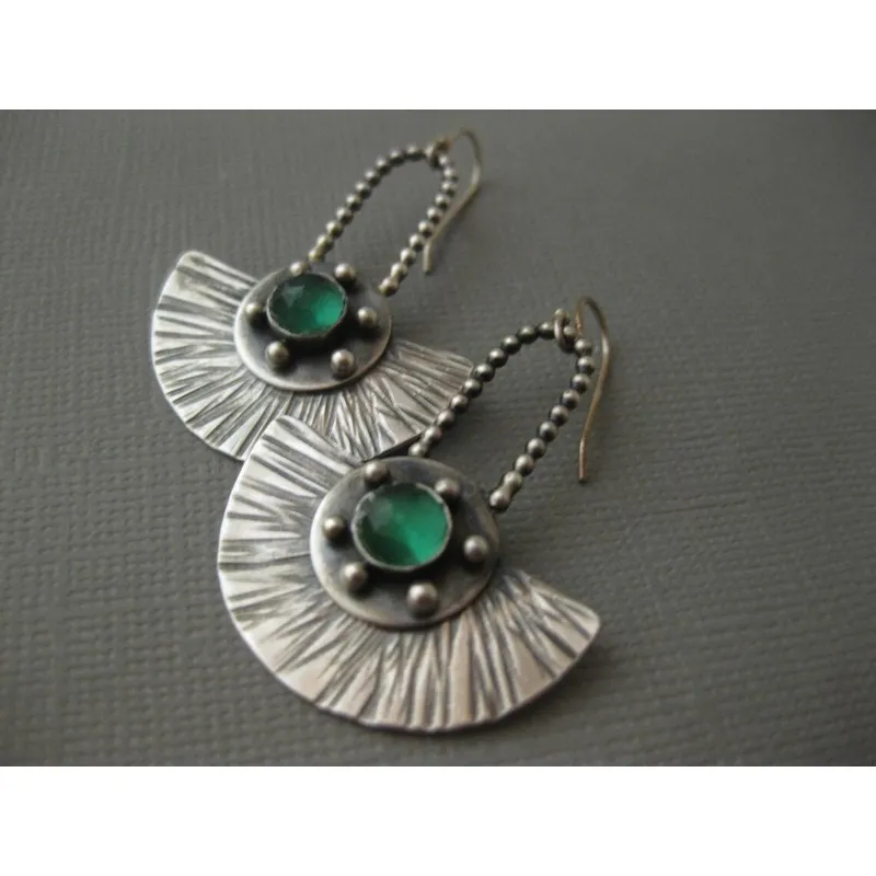 Vintage Ethnic Style women's Earrings Bohemian Style Unique Leaf fan-shaped Pendant Jewelry