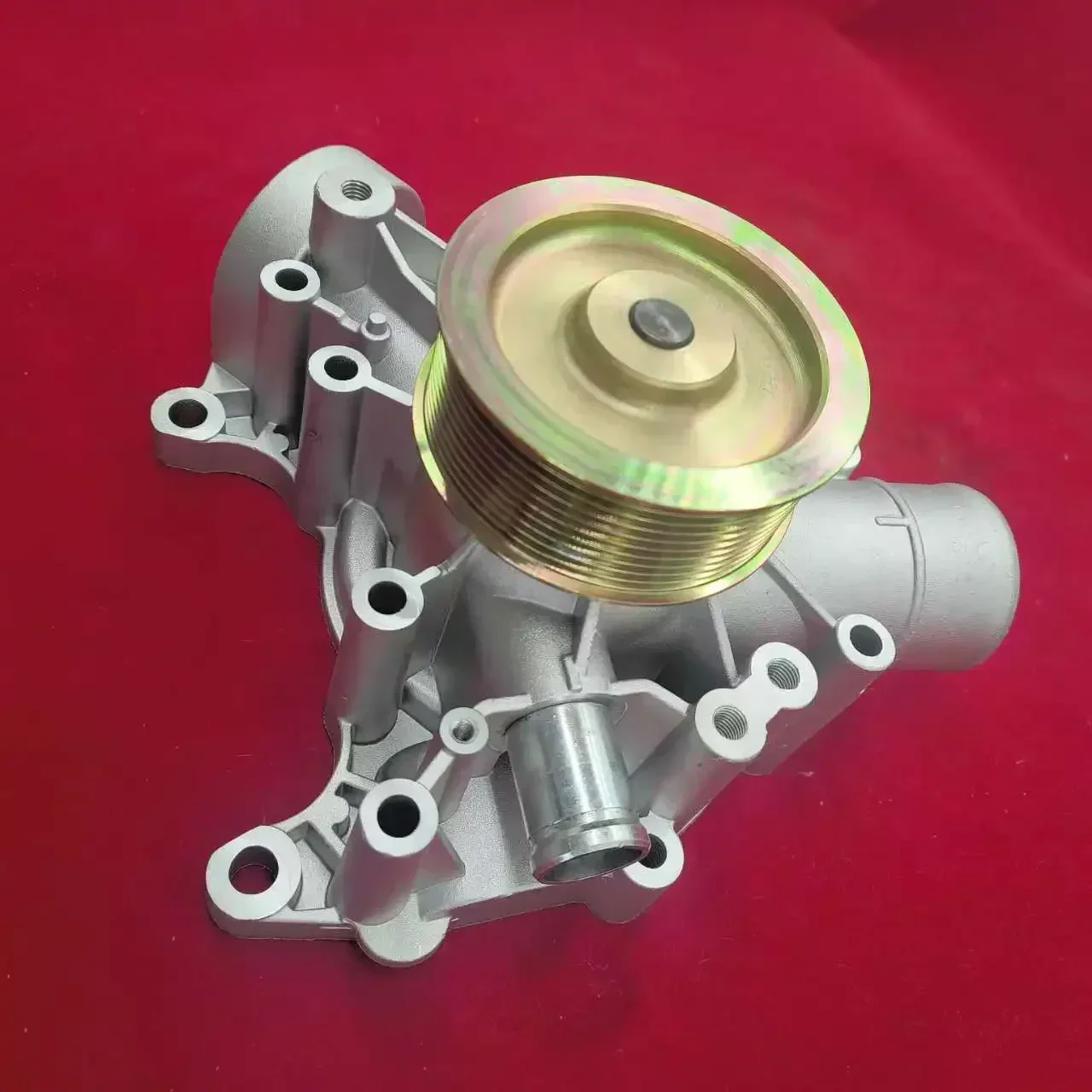 مضخة مياه D8K D8F D8H 21733610 21717576 للحفارة EC350D EC300D EC250D EC250E EC300E