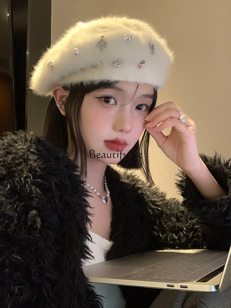 Rhinestone rabbit hair beret female autumn and winter Korean version showing face small plush painter hat Japanese