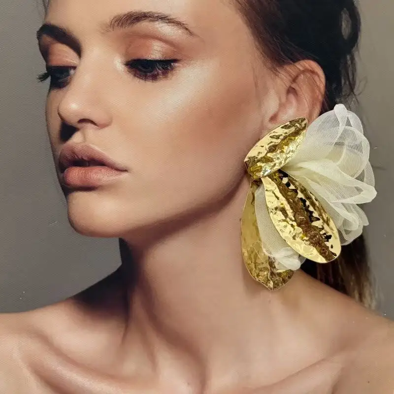 

French Romantic Chiffon Flower Earrings for Women, Hammered Gold Foil Leaf Exaggerated Dangle Earrings, Trendy Statement Jewelry