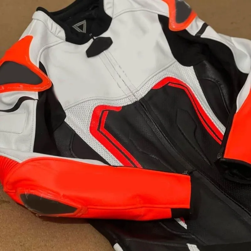 

2025 New Style 2024 Custom Moto GP Cowhide Jacket High Quality New Custom Motorcycle Race Suit CE Proven Removable Body Protecti