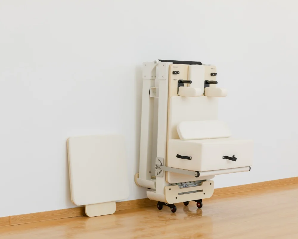 

LUMINE Limited Edition Portable Pilates Reformer Machine Aluminum Foldable Yoga Mat With Premium Accessory Kit For Body Exercise