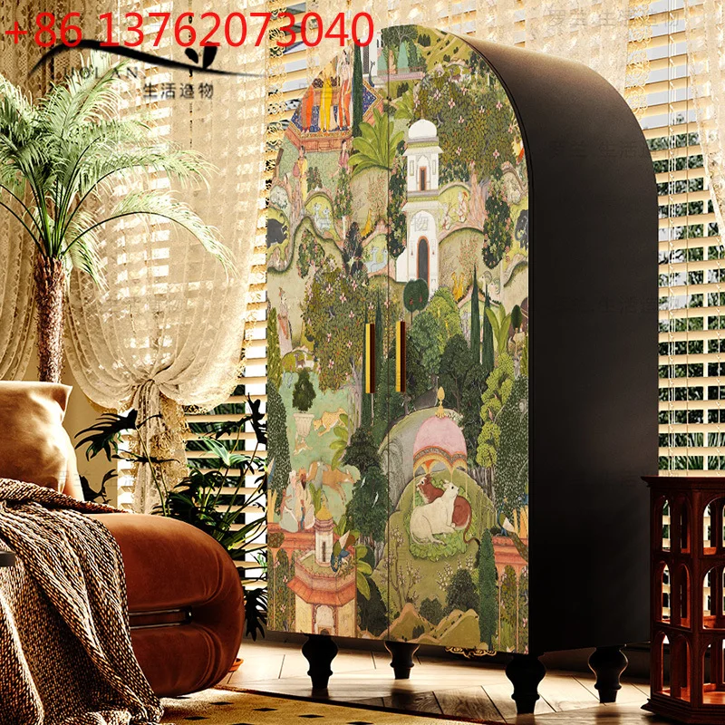 北欧風の牧歌的な塗装を施した無垢材のワードローブ、両開きの寝室用ワードローブ