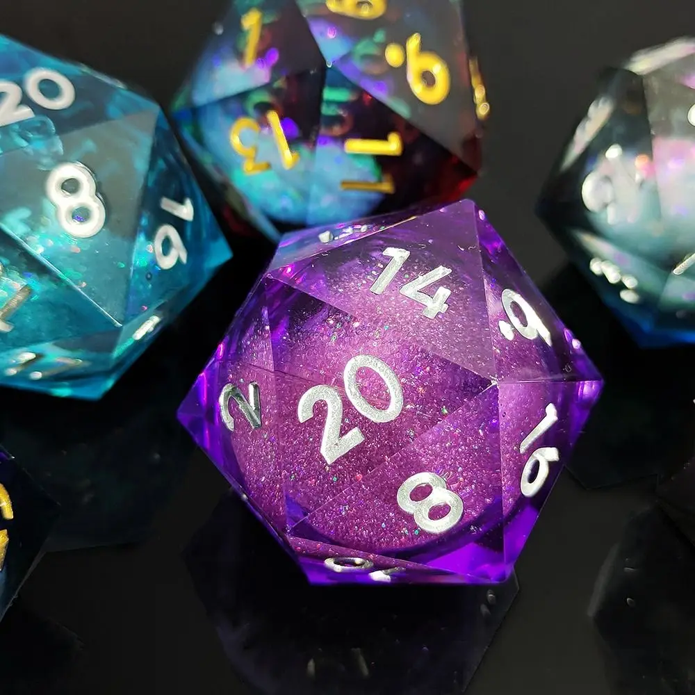 

New Liquid Core Resin DND Dice Sharp Edge Quicksand Glitter D20 Dice Crystal RPG D and D Role Playing Dice Home Decor