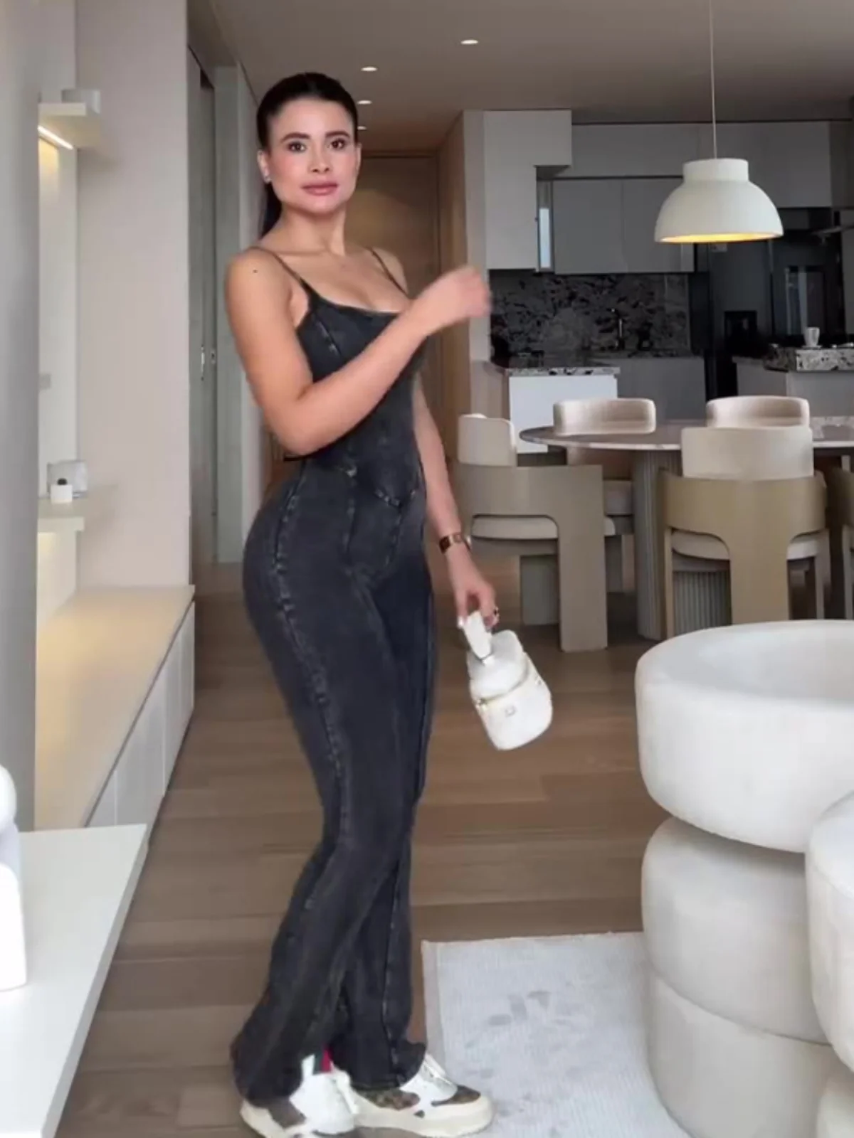 

Женский сексуальный облегающий джинсовый комбинезон с квадратным вырезом, на бретелях, с высокой талией, длинные брюки, уличный повседневный стиль, комфортный, китайское производство