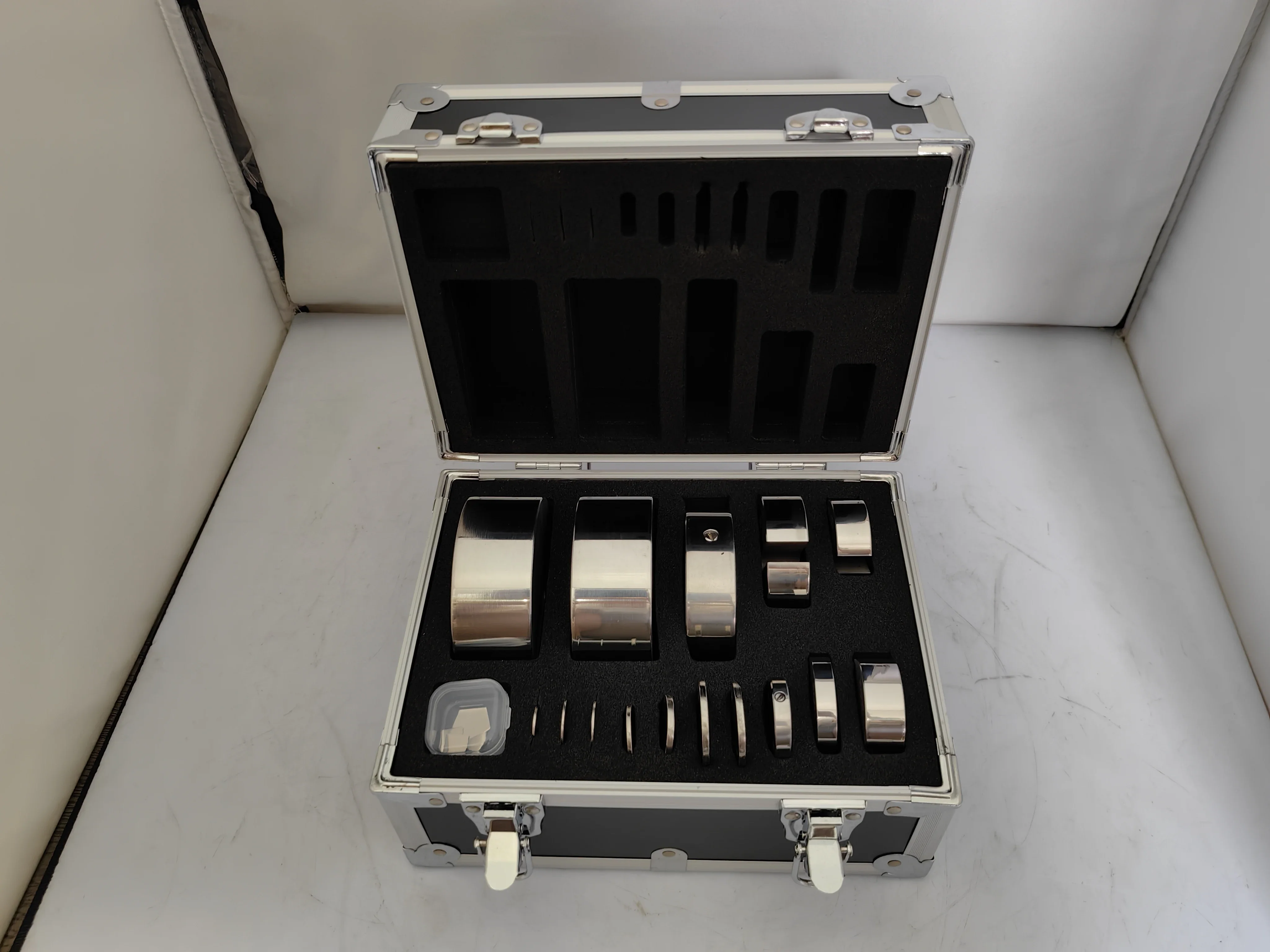 Stainless Steel Digital Scale Type C calibration Weights set With Calibration check , precision Packe M1 Grade 19 pcs 100mg-2kg