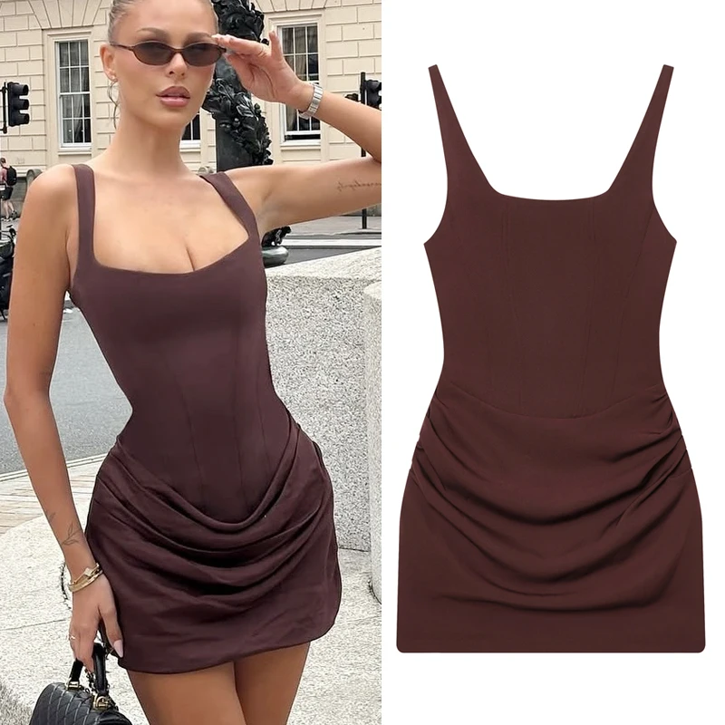 Vestido Feminino Marrom Plissado com Alças, Sexy, Sem Mangas, Decote nas Costas, Curto, Novo Verão 2026, Elegante Vestido Bodycon para Baile de Formatura