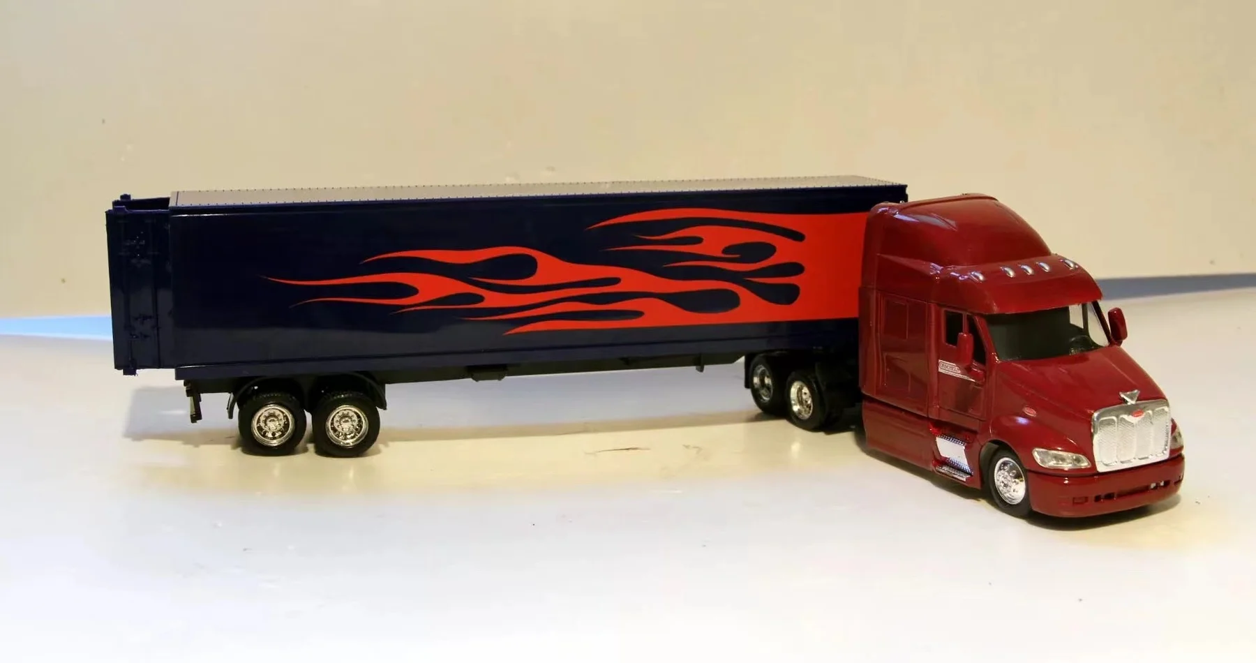 New Specials Die-cast Metal 1/43 American Container Truck Model Furniture Display Collection Toys For Children