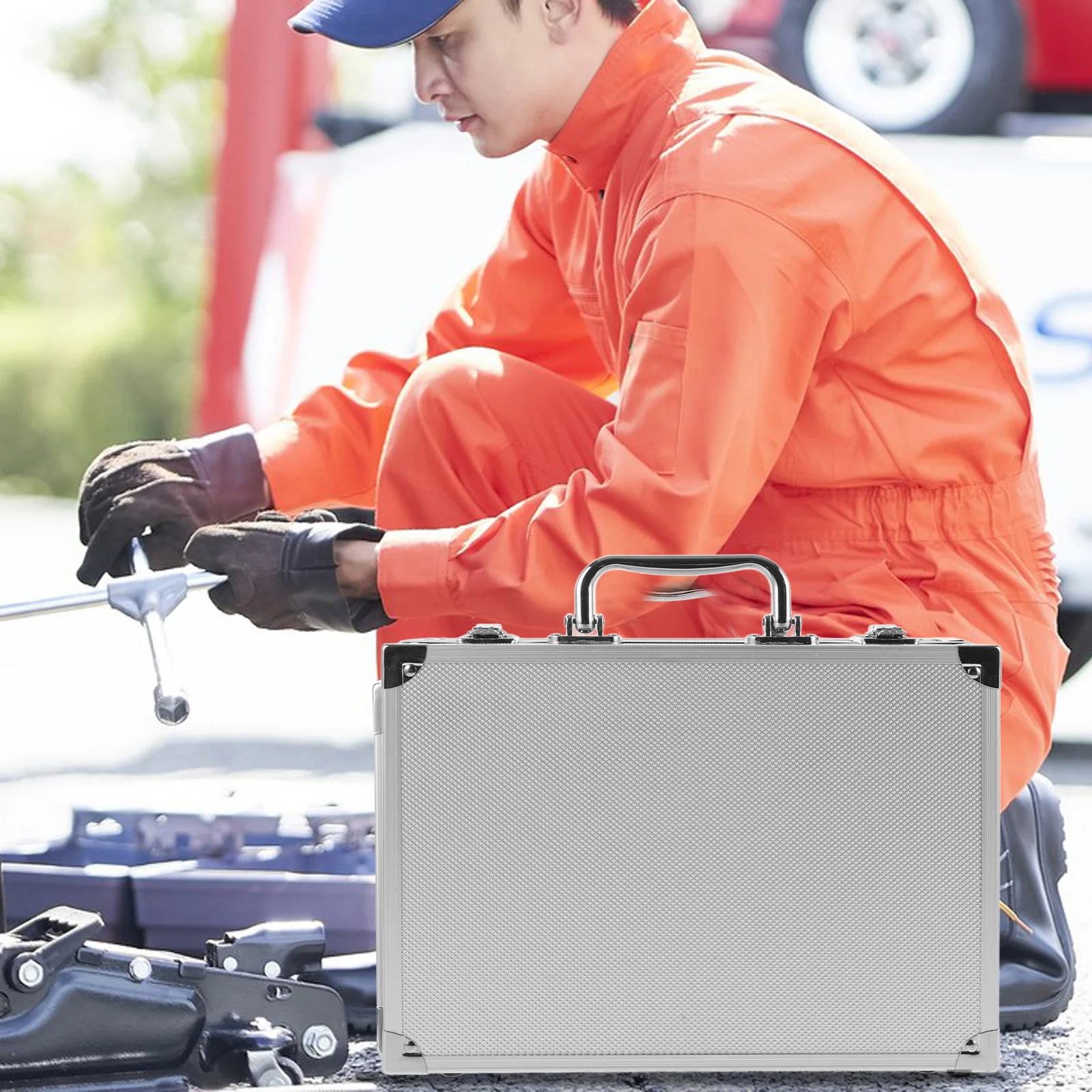 

Portable Aluminium Alloy Tool Box Organizer Lightweight Weather-Resistant Scratch-Proof Ergonomic Handle Multi-Purpose