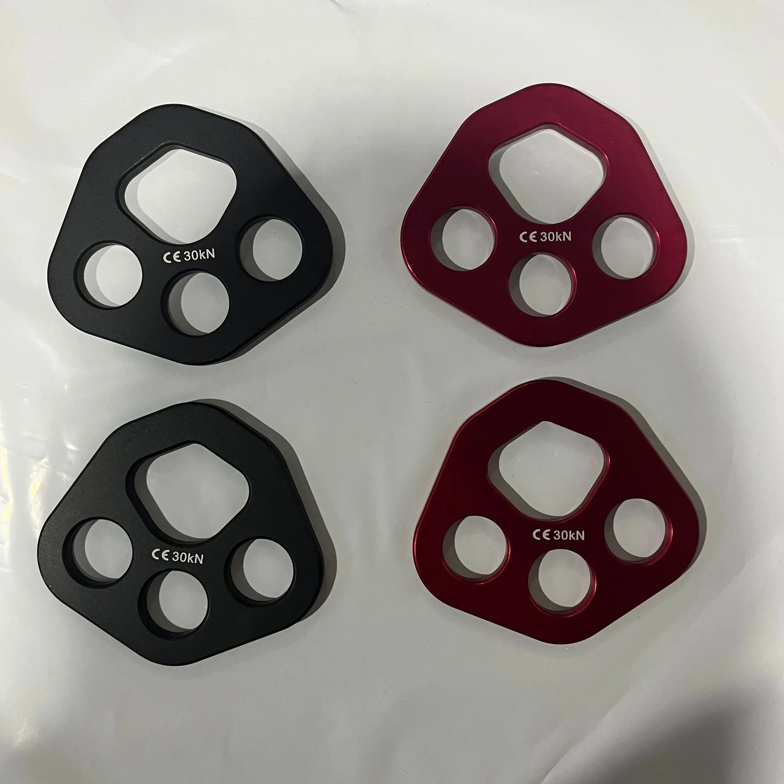4-Hole 30KN Aluminum Alloy Force Plate Rigging Plate Mountaineering Expansion Rope Splitter Rigging Climbing Accessories view 6