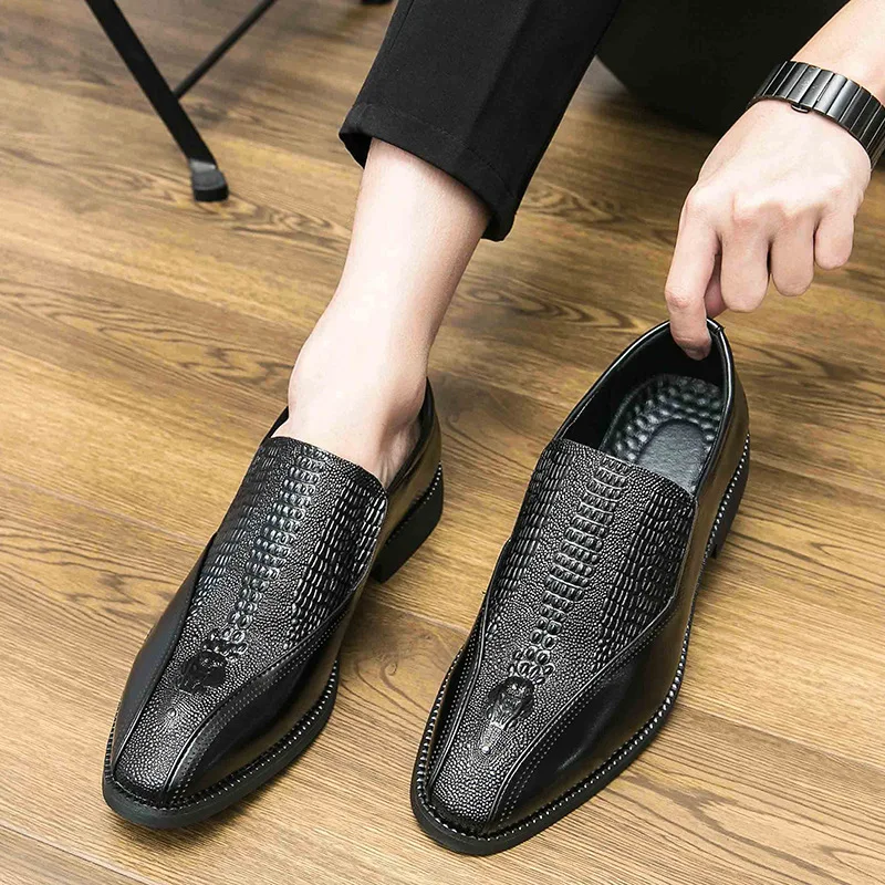 

Crocodile Pattern Design Men's Business Leather Casual Shoes Fashionable British Style Pointed-toe Men Formal Dress Loafers