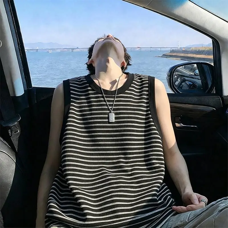 Striped Graphic Tank Tops for Men American Style Oversized Sleeveless Round Neck Absorbent Sweat Tees Trend Athletic Tank Vests
