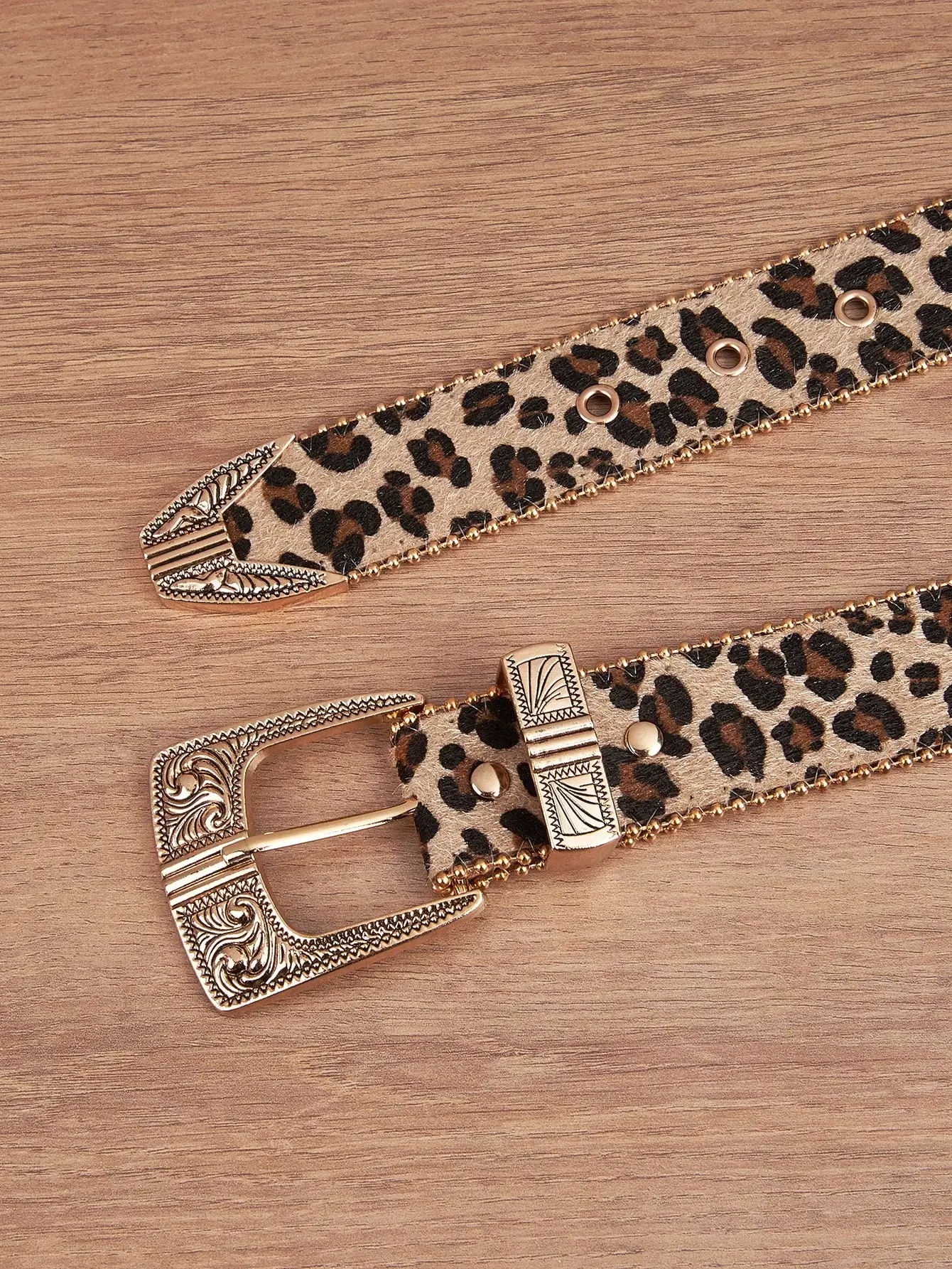 1pc Men Leopard Vintage Engraved Metal Buckle Pearl Edged Jeans Belt, Versatile For Casual Wear Halloween