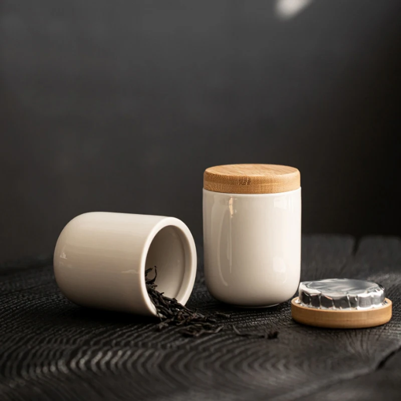 

Ceramic Mini Tea Can Sealed Storage Jar for Scented Tea Portable White Porcelain Travel Dried Fruit Tea Warehouse Container