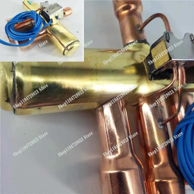 Hot-selling four-way reversing valve SHF-35A-79 heat pump hot and cold switching four-way reversing valve coil 12 horses