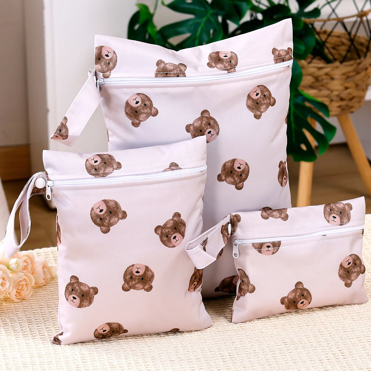 3-piece Waterproof Diaper Storage Bag Dry and Wet Bag Travel Storage Bag Hanging Bag Clothing Storage Bag Toiletries Bag