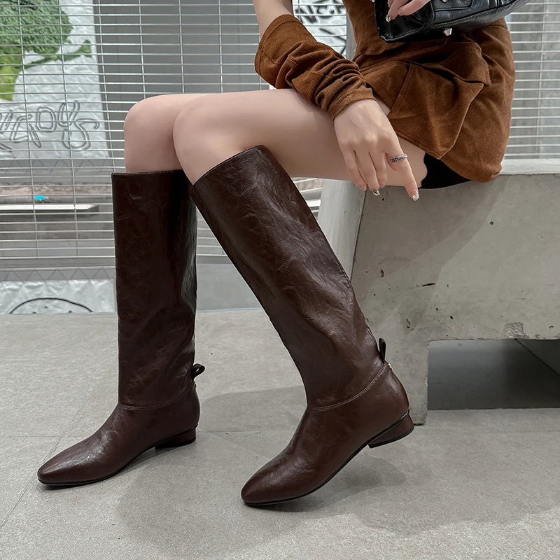 Sepatu Bot Wanita Selutut Baru 2025 Sepatu Bot Panjang Modern Ksatria Sepatu Pesta Seksi Modis Kulit Asli