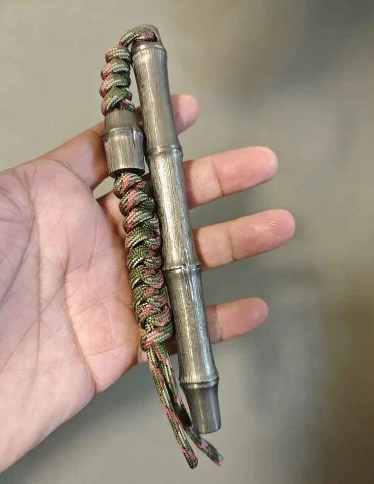 

Used EDC Titanium alloy TC21 bamboo joint stick Decompression toys