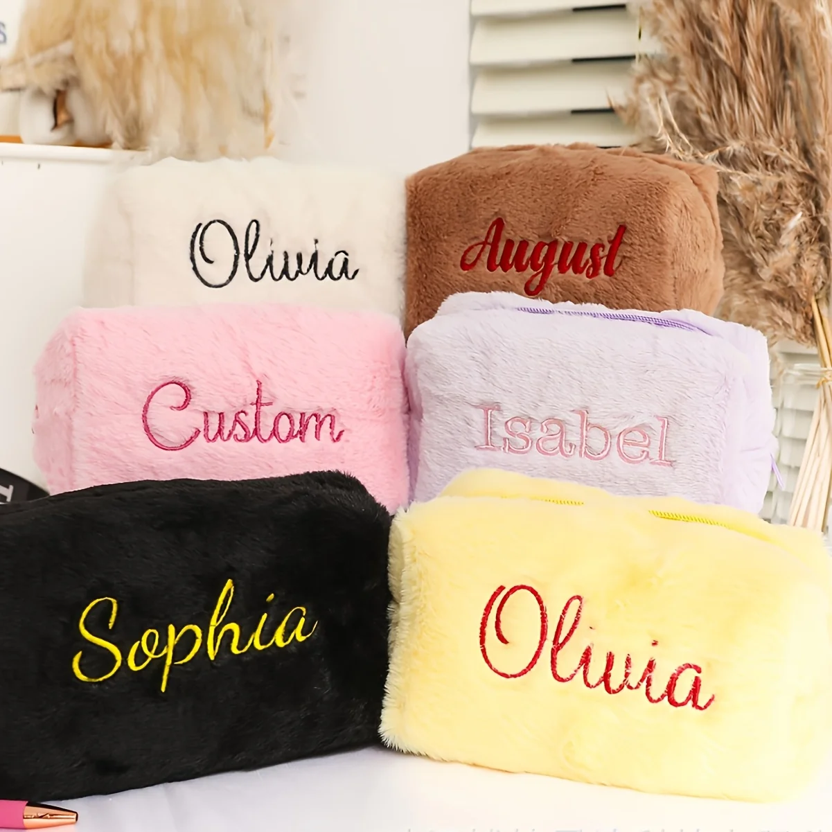 Embroidered Name Makeup Bag Custom Women's Travel Top Quality Makeup Brush Case Plush Personalized Souvenir Gift for Loved Ones