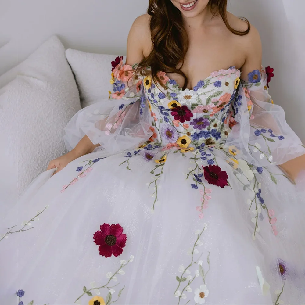 Abiti da sera in tulle con ricamo in pizzo con fiori personalizzati Abiti da ballo per feste a-line Abiti da ballo da sera con spalle scoperte Personalizzati