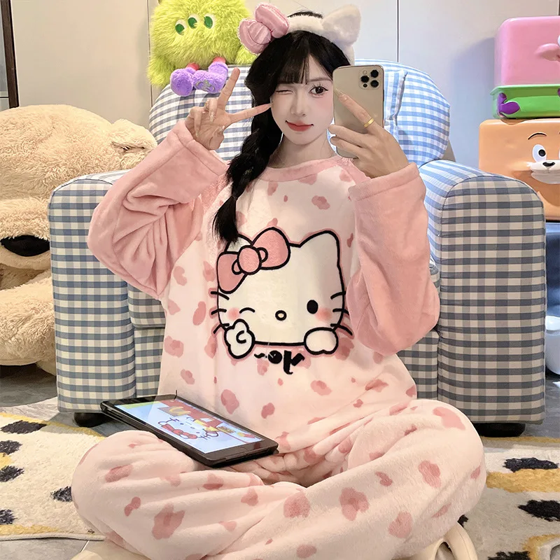 

MINISO Hello Kitty фланелевая теплая семейная повседневная домашняя пижама с круглым вырезом, женская домашняя одежда, комплект из двух предметов
