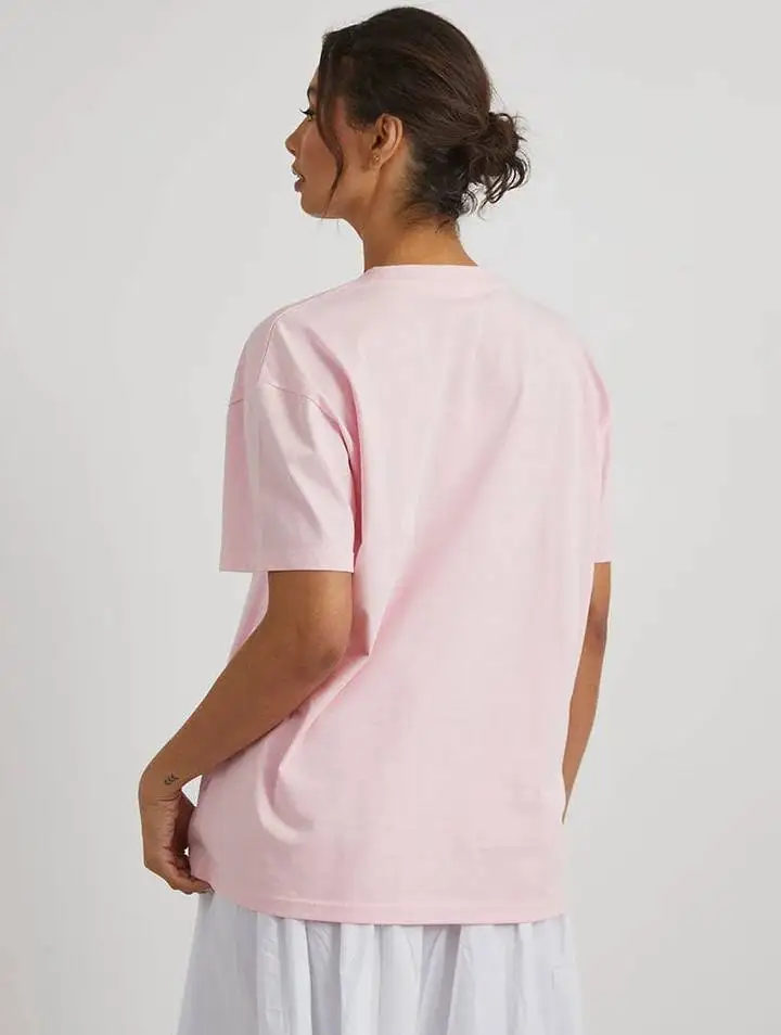 سمبسنز ليزا سيمبسون تي شيرت المرأة الوردي القطن الكرتون طباعة فضفاضة تناسب رداء علوي غير رسمي الشارع الشهير موضة الصيف Y2k نمط هدية