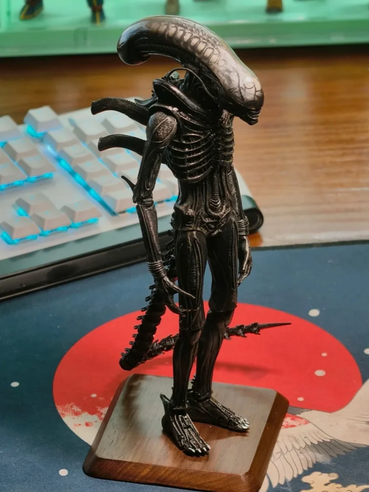 

NECA Official Alien Romulus XX121 Ultimate Xenomorph Action Figure Collectible Toy for Fans Brand New in Stock