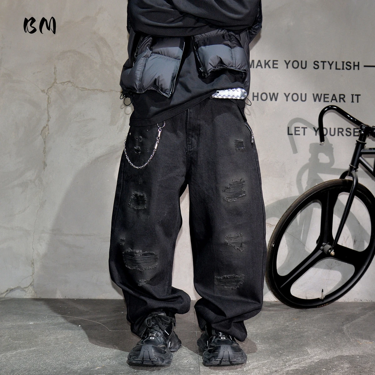 

Мужские черные джинсы свободного покроя, прямые брюки, рваные джинсовые брюки, потертые негабаритные сложенные американские уличные мужские брюки в стиле хип-хоп
