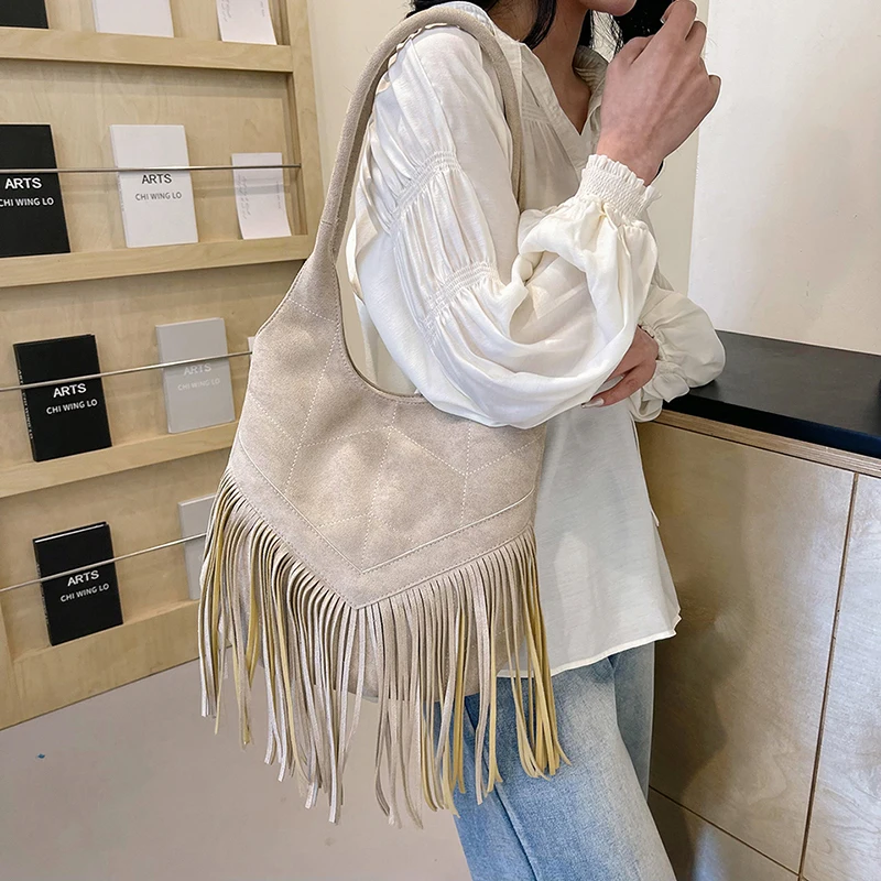 Fashion Trending New in Women Shoulder Bags Luxury Designer Totes Handbags For Women 2024 Tassel Female Purses Suede Bucket Bag