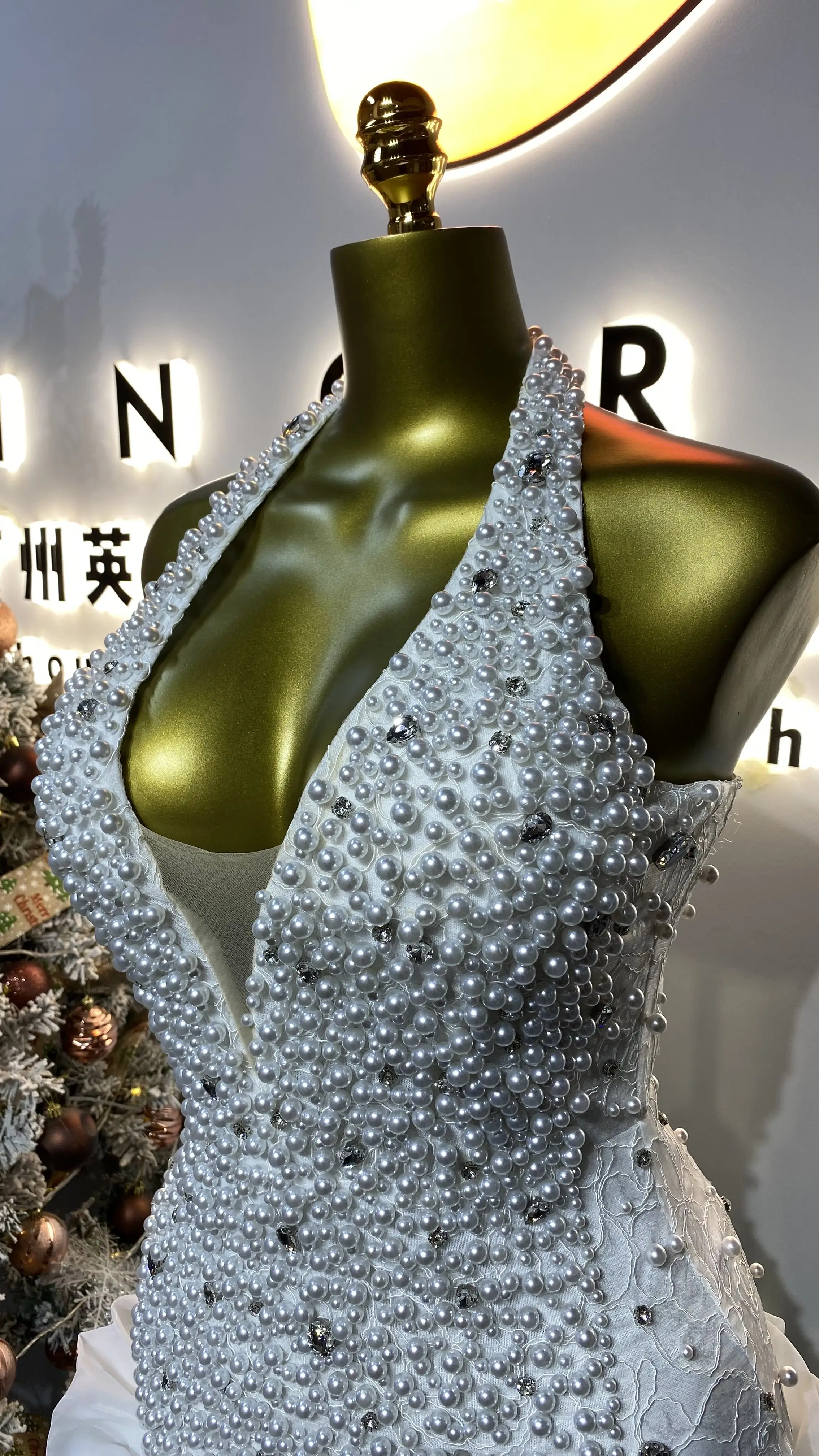 فستان حفلات صغير فاخر بدون ظهر لعام 2025، ثوب مسائي أنيق للنساء، فستان عيد ميلاد، تنورة قصيرة مطرزة باللؤلؤ-GZXX254